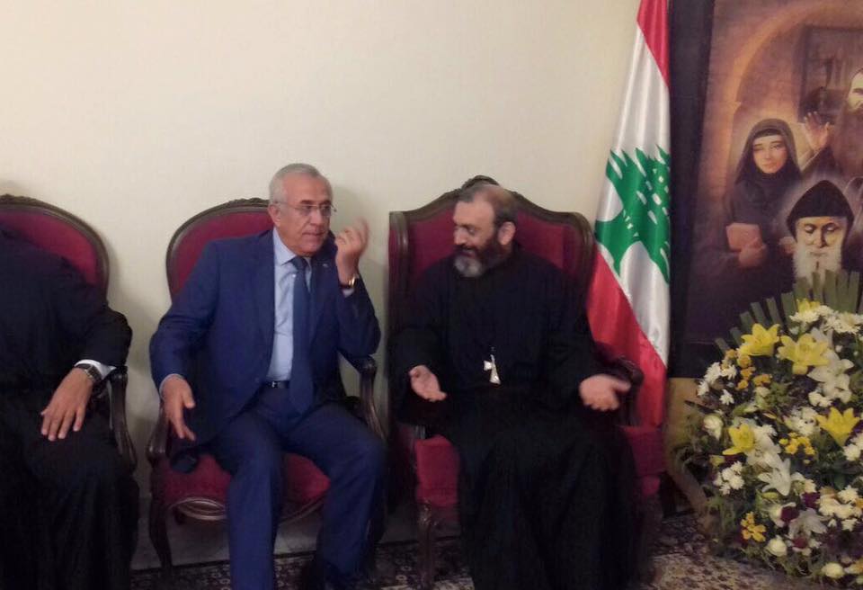الرئيس سليمان ونواب وشخصيات زاروا الاباتي الهاشم مهنئين