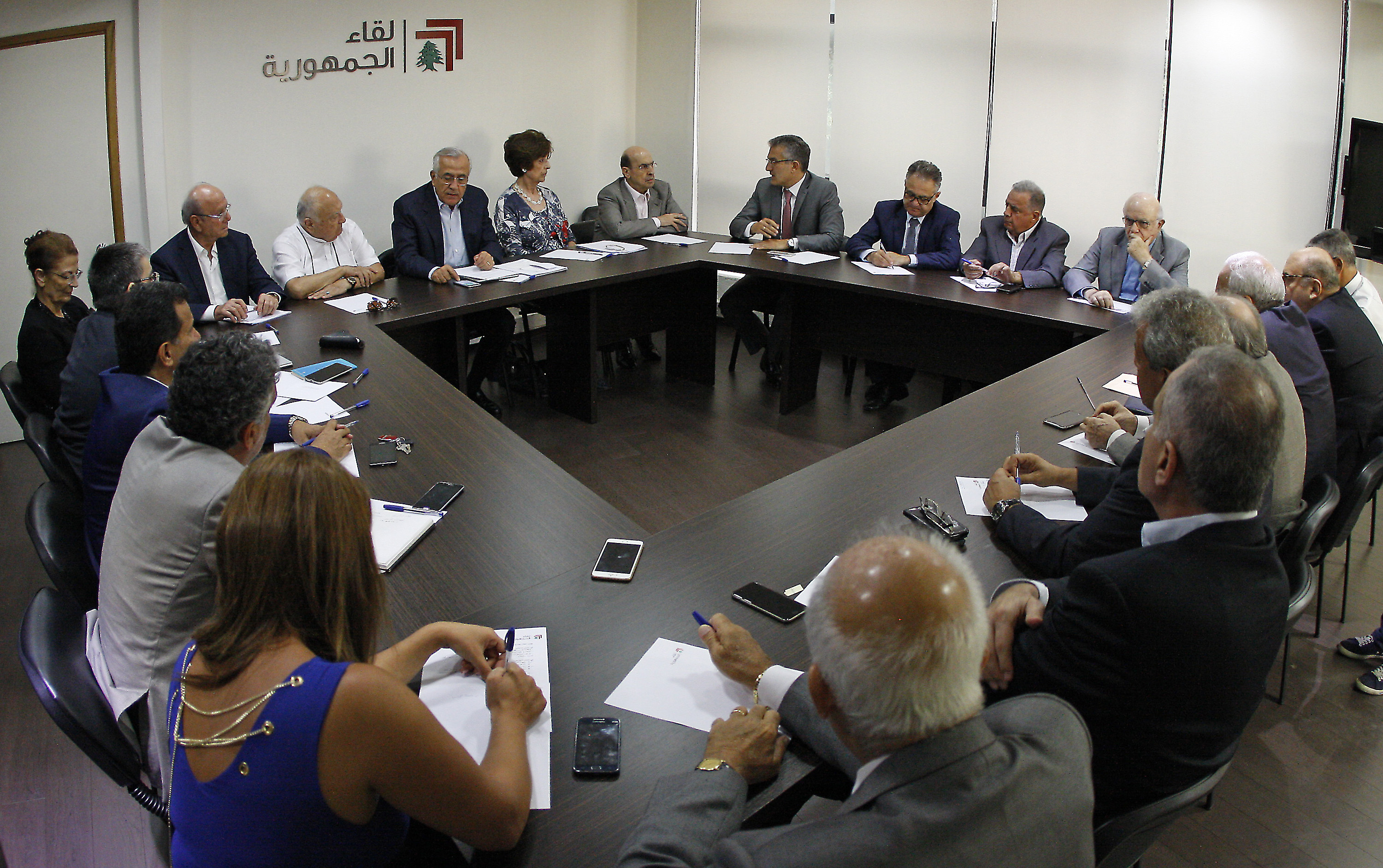 لقاء الجمهورية: تعددت المشكلات والمطلوب واحد